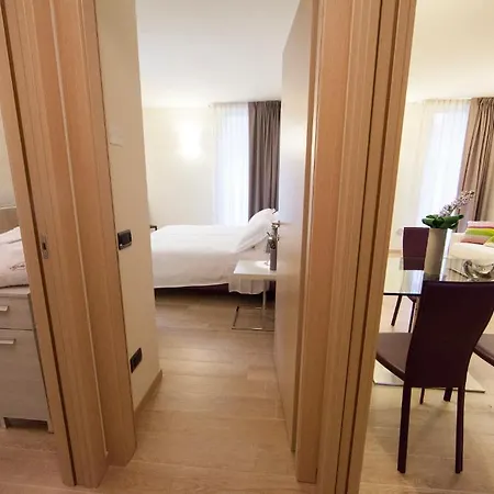 Agnello D'oro Aparthotel 3*